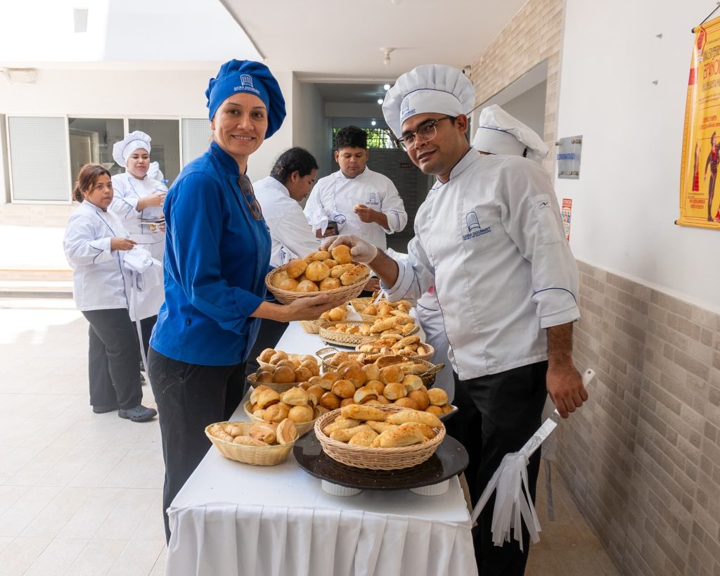 Escuela de Gastronomia Reposteria y Panaderia a Distancia en Rioacha